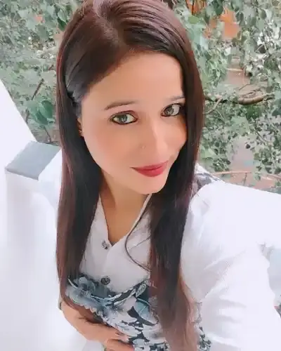 Call Girls in Udhna
